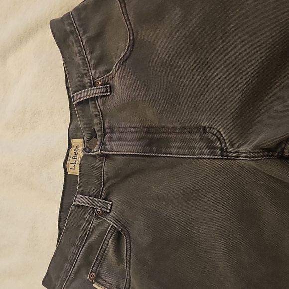 L.L. Bean Men's Classic Fit Gray Jeans 34x28 EUC - Picture 9 of 12